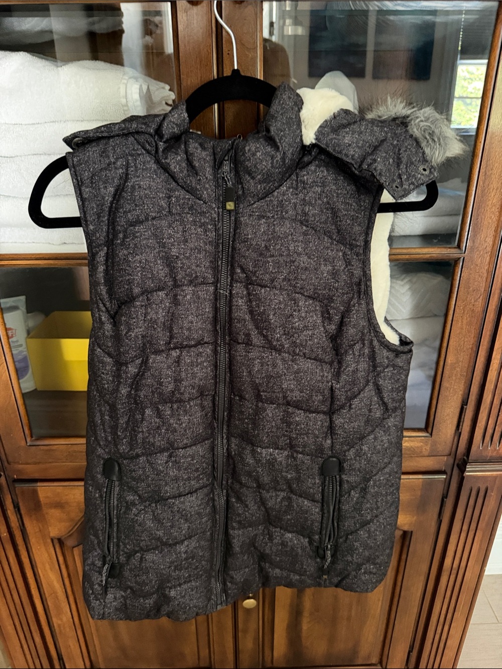 GreenTea Quilted Hooded Puffer Vest in Dark Heather Gray